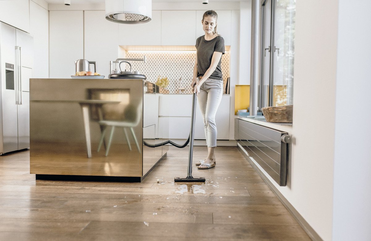 Karcher WD2 Plus S V-15/4/18 geschikt voor droog, nat, fijn, grof zuigen en blaasfunctie